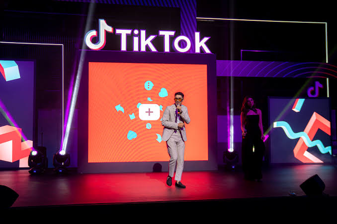 TikTok waxay u dhaqaaqday bixinta abaalmarino lagu sumadeeyay kobcinta hal-abuurayaasha African-ka TikTokers ah