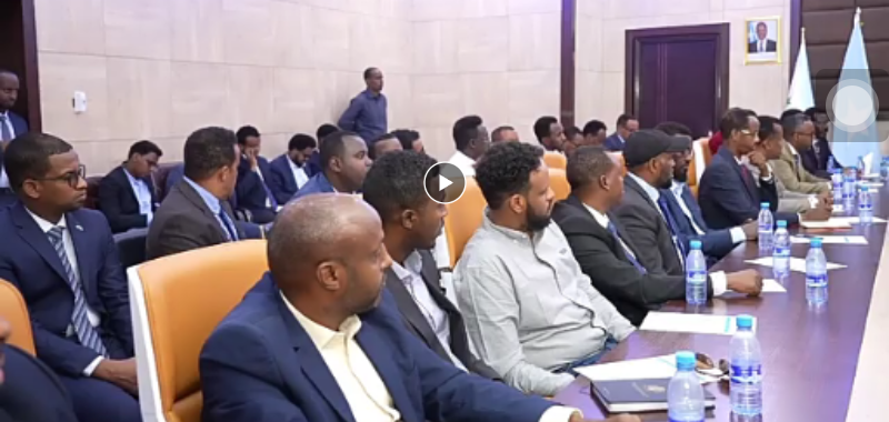 Daawo: Madaxweyne Xasan Sheekh oo shir-gudoomiyay kulanka Golaha Wasiirada Galmudug