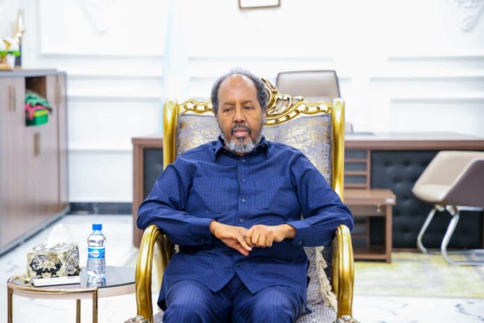 Daawo” Muuqaalada ay Bixiyeen Madaxweyne Xasan ” Gudoonka Labada Aqal” Xildhibaan CCWarsame ” Sanbaloolshe Iyo Cali Jeyte ee Dhuusamareeb