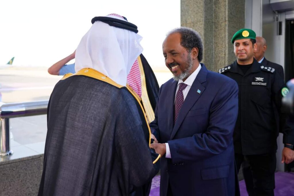 Madaxweyne Xasan Sheekh oo gaaray dalka Sacuudiga