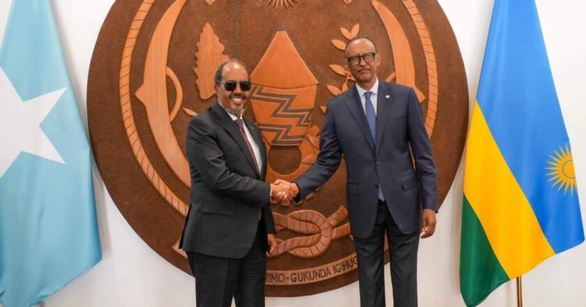 Madaxweyne Xasan Sheekh Iyo Dhiggiisa Rwanda Paul Kagame Oo Yeeshay Kulan Muhiim ah