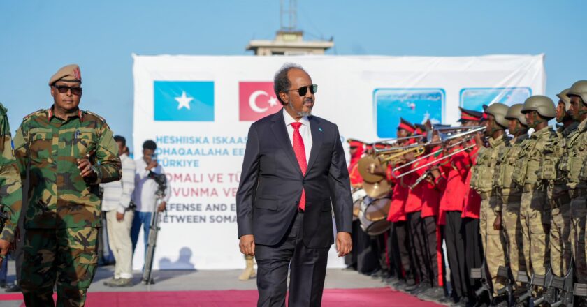 Madaxweyne Xasan Sheekh  ayaa Dakadda Muqdisho kaga qeybgalaya Munaasabada Soo dhaweenya Markabka ORUC REIS