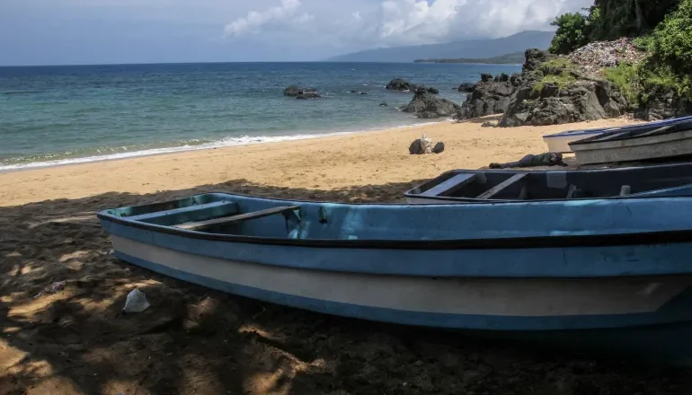 At least 25 killed after traffickers capsize boat off Comoros: IOM