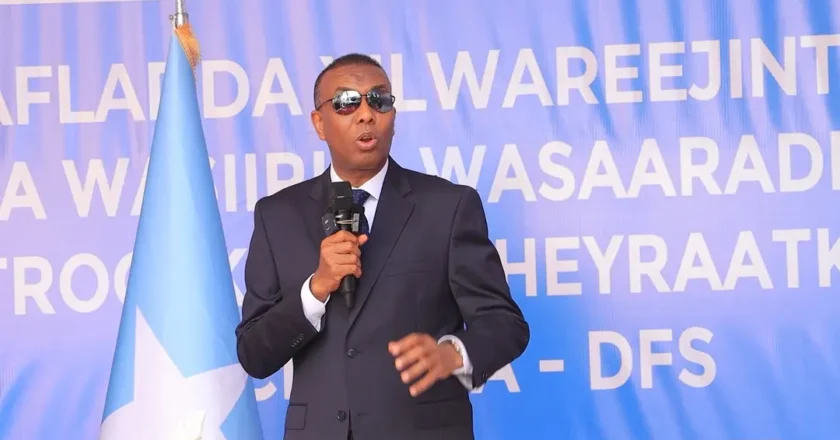 Daawo : Reysilwasaare Xamza oo ka hadlay Doorka Baraha bulshada ay ku leeyihiin Hurinta colaadaha