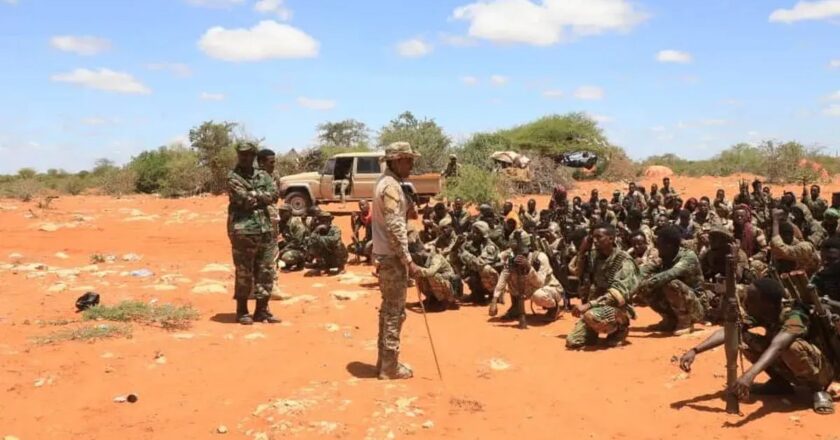 General Odowaa oo go’aan culus ka gaaray ciidankii kasoo gadooday furimaha dagaalka